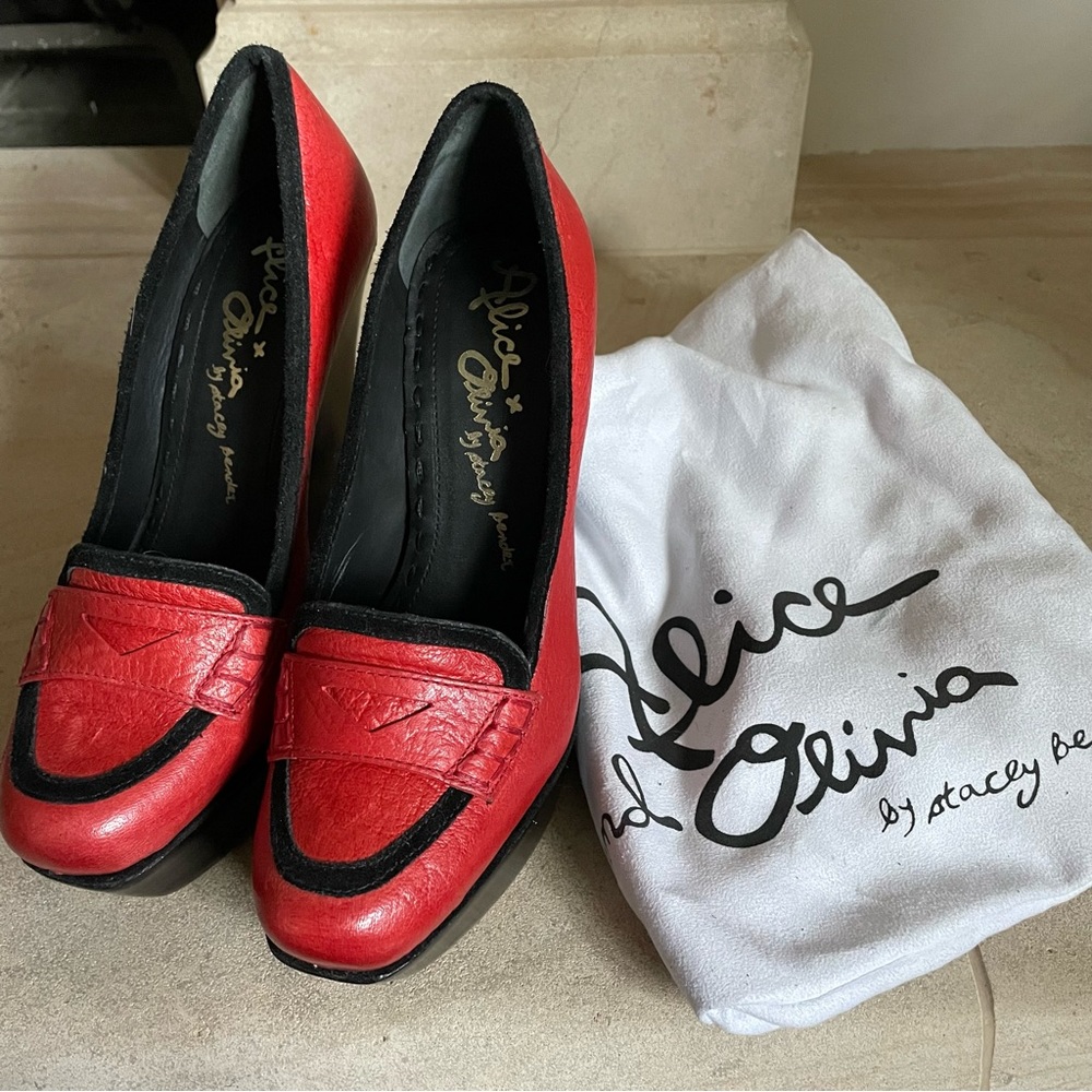 Alice + Olivia Red Platform Loafers | Sz 6